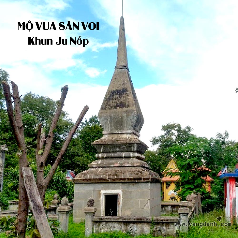 mộ vua săn voi